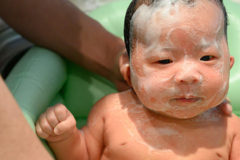 赤ちゃんの洗顔